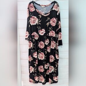 Sweet Pea 🫛 Super Soft Black Dress with Blush Floral Print Size 2X